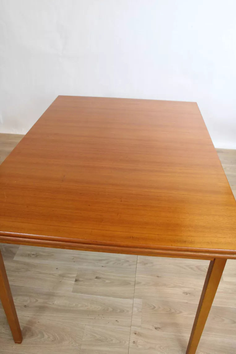 Table à manger scandinave vintage en teck avec rallonges – Suède – années 60 - Furniture 1960