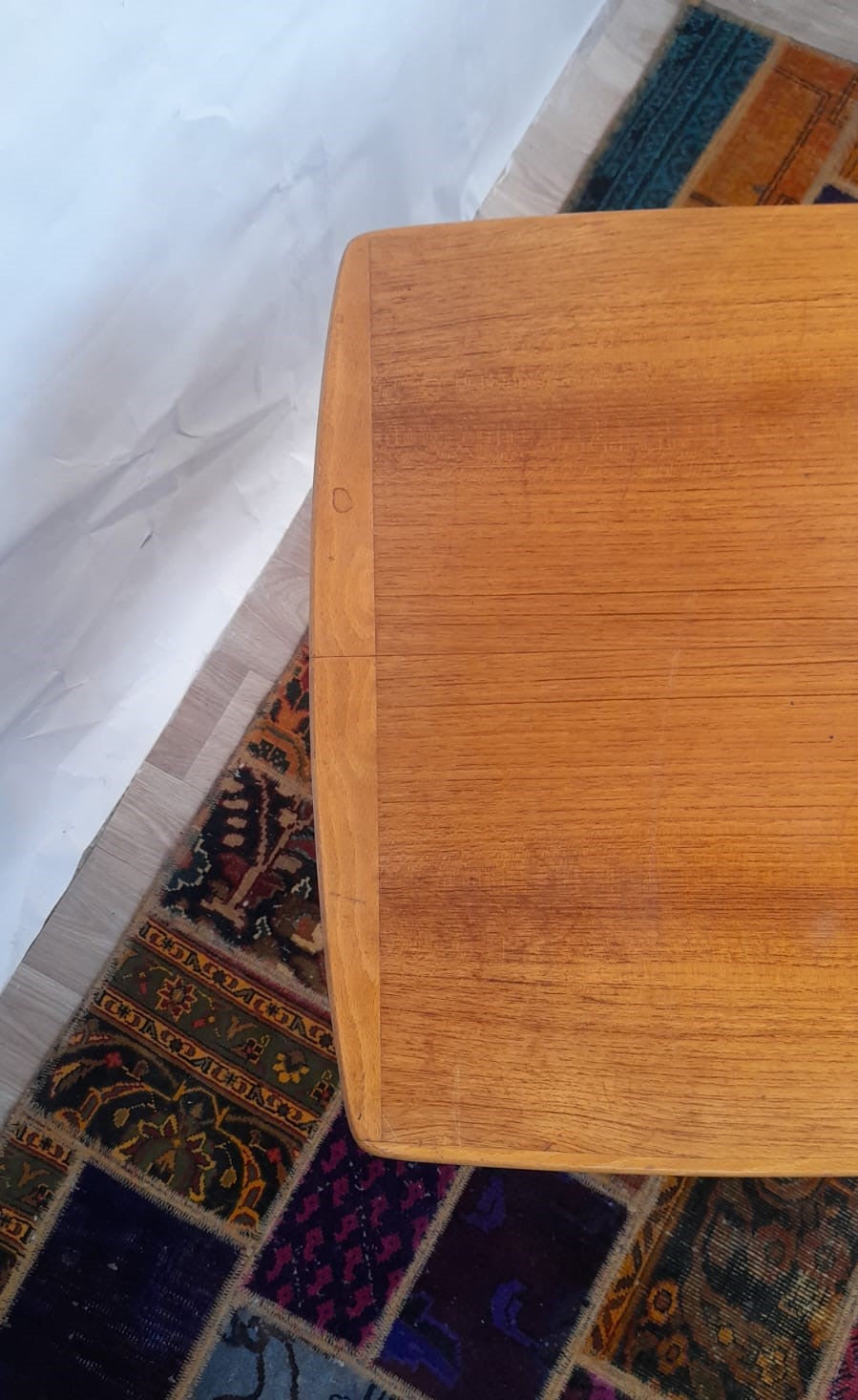 Table basse scandinave vintage en teck et laiton – années 60 - Furniture 1960