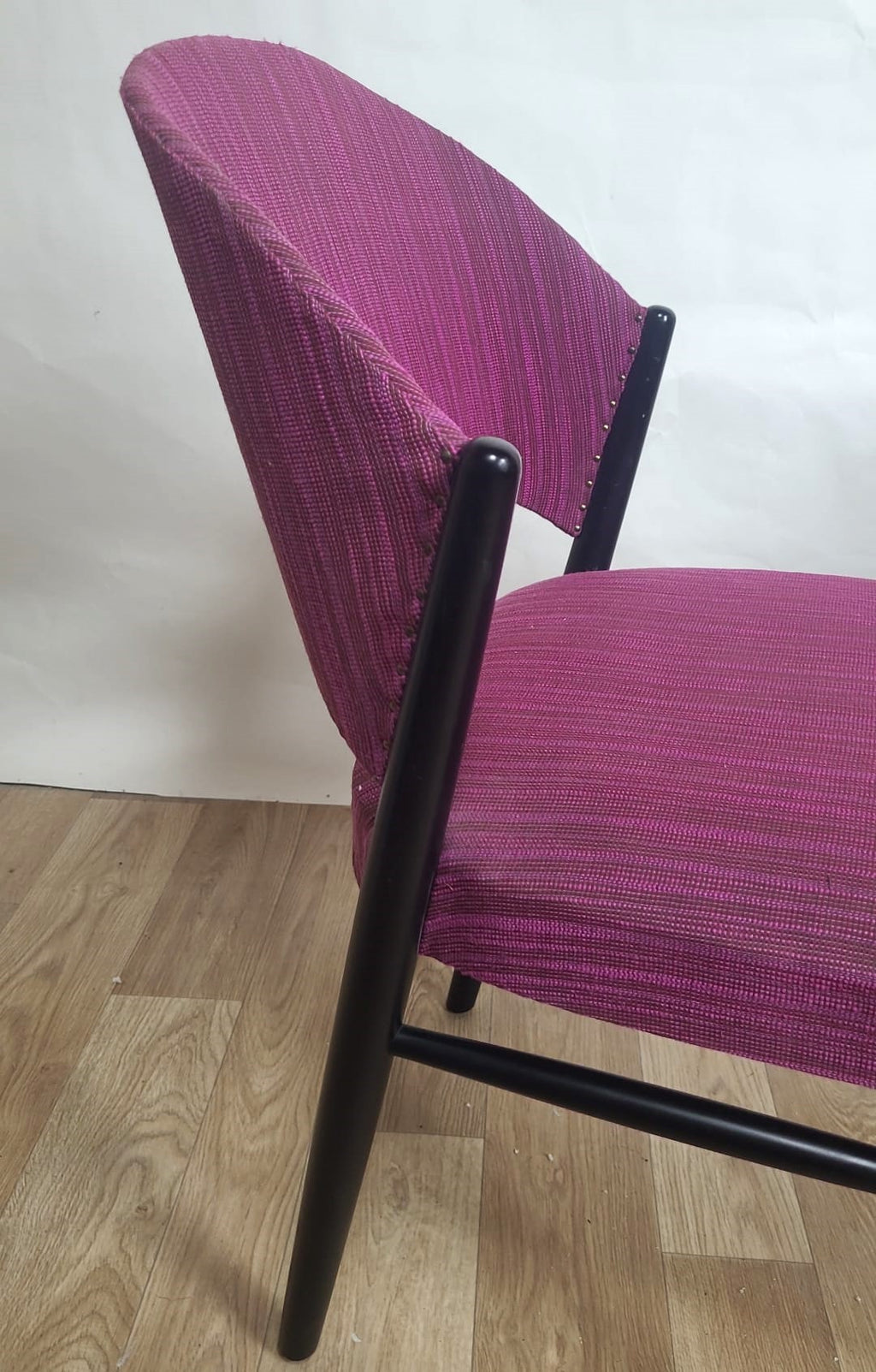 Lot de 4 chaises vintage en tissu violet – années 60/70 - Furniture 1960