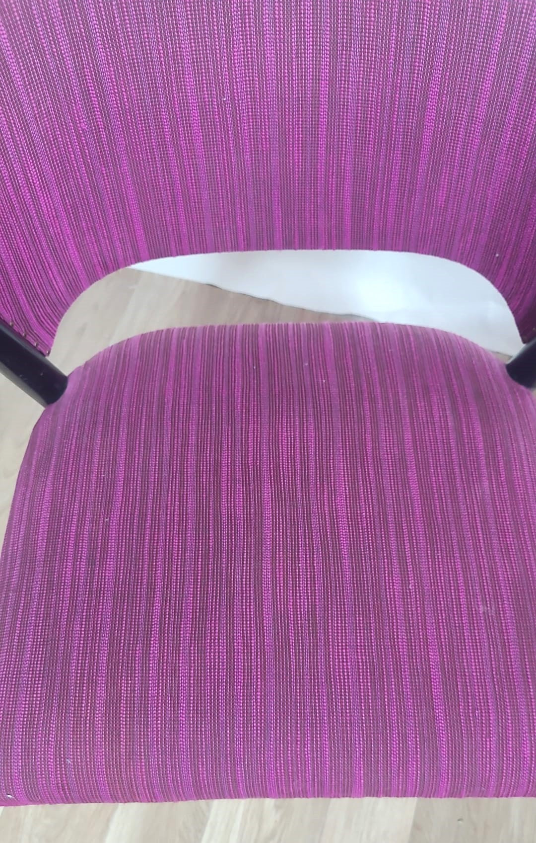 Lot de 4 chaises vintage en tissu violet – années 60/70 - Furniture 1960