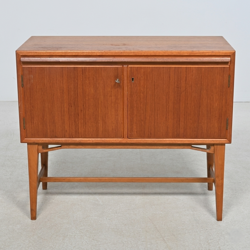 Buffet Scandinave vintage en teck avec surface d’écriture, années 60