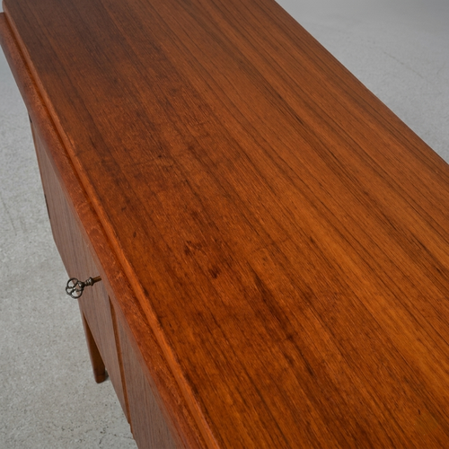 Buffet Scandinave vintage en teck avec surface d’écriture, années 60