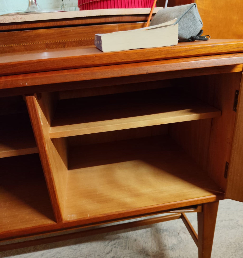 Buffet Scandinave vintage en teck avec surface d’écriture, années 60