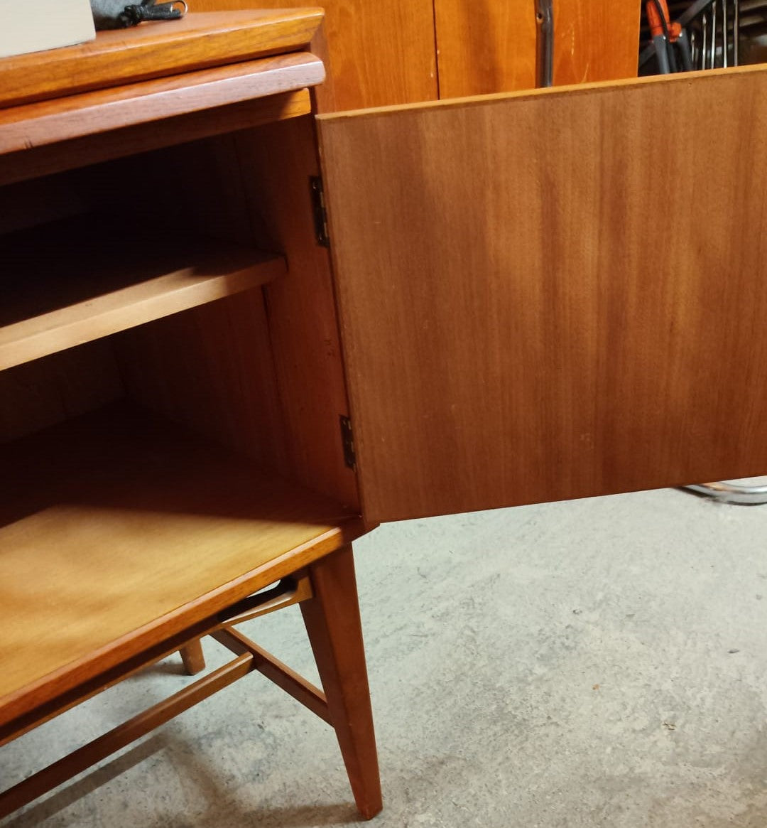 Buffet Scandinave vintage en teck avec surface d’écriture, années 60