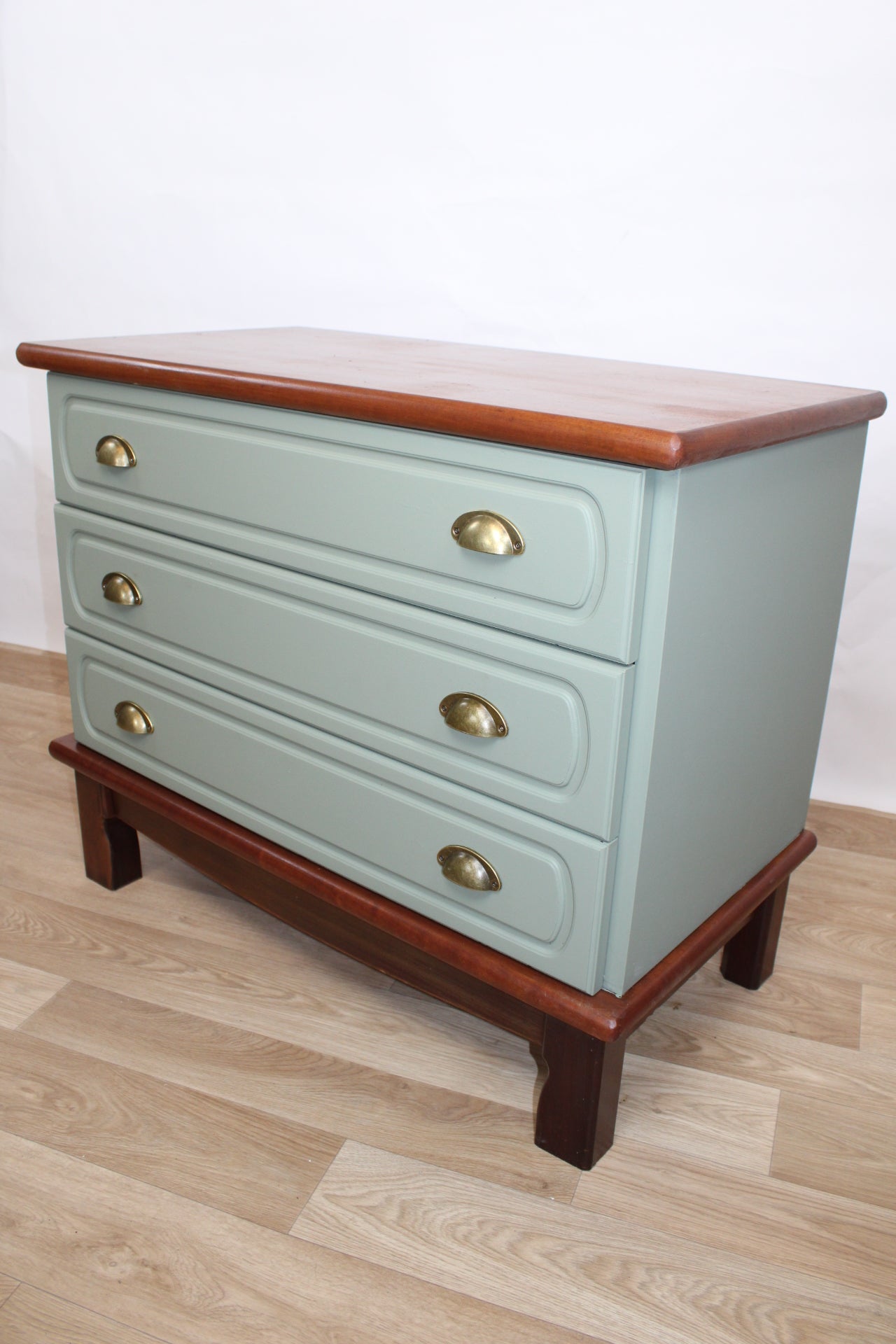 Commode vintage estampillée Gautier vert sauge, années 1970