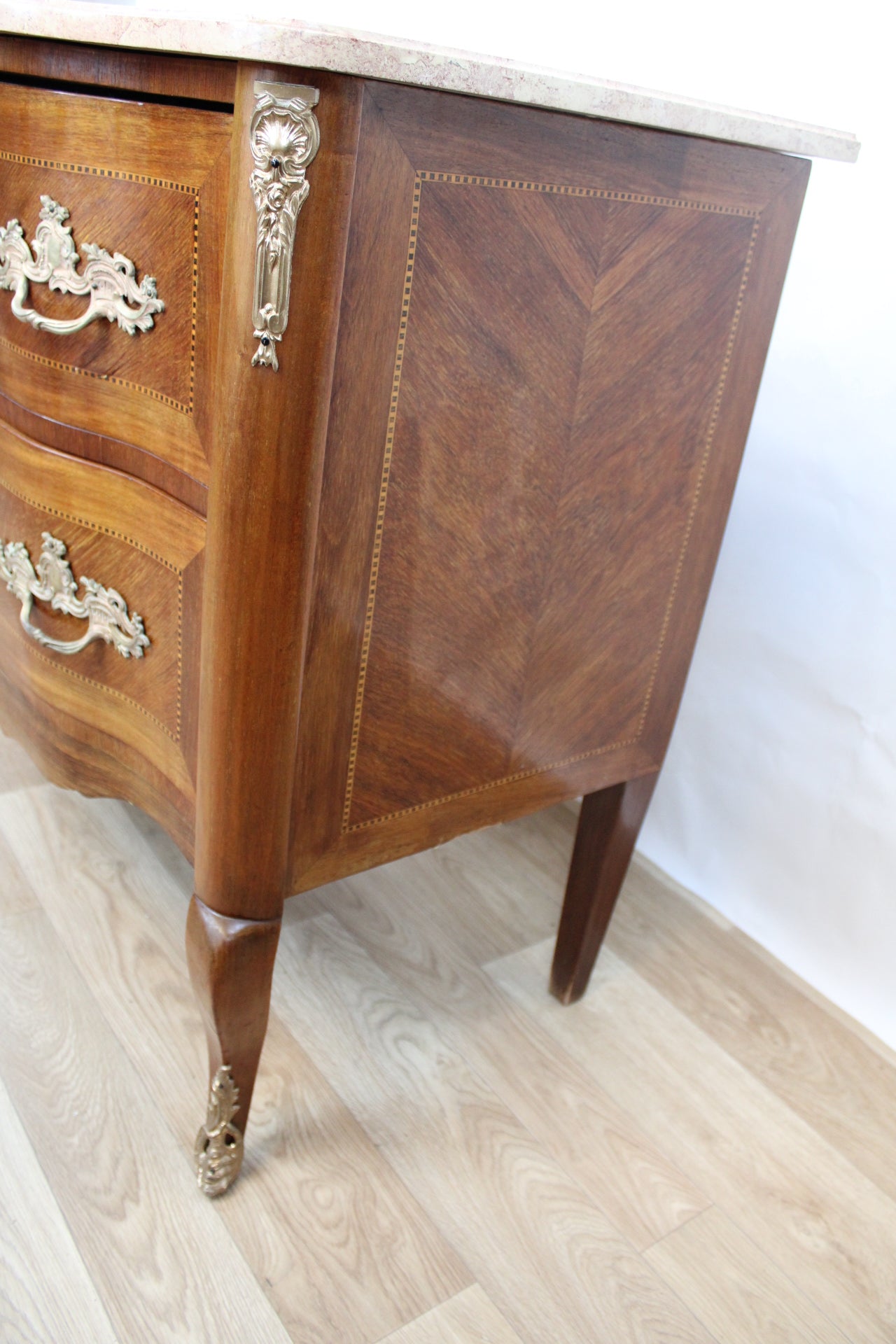Commode sauteuse Vintage en bois et marbre rose, années 1960
