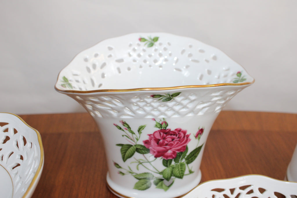 Service en porcelaine ajourée – Pierre-Joseph Redouté pour Arzberg - Furniture 1960