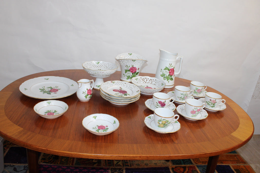 Service en porcelaine ajourée – Pierre-Joseph Redouté pour Arzberg - Furniture 1960