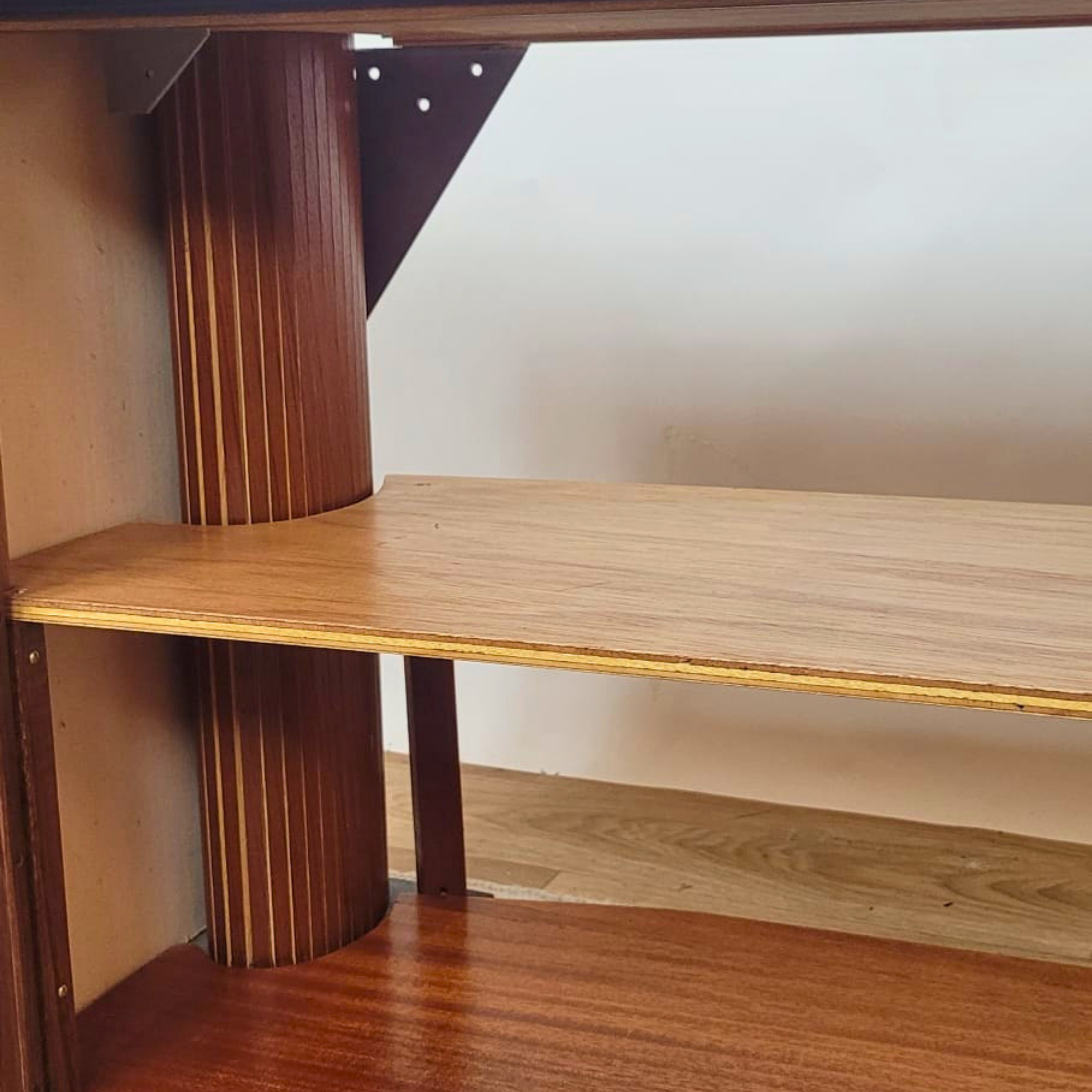 Meuble TV scandinave vintage en teck sur pied ou suspendu - Danemark - années 60
