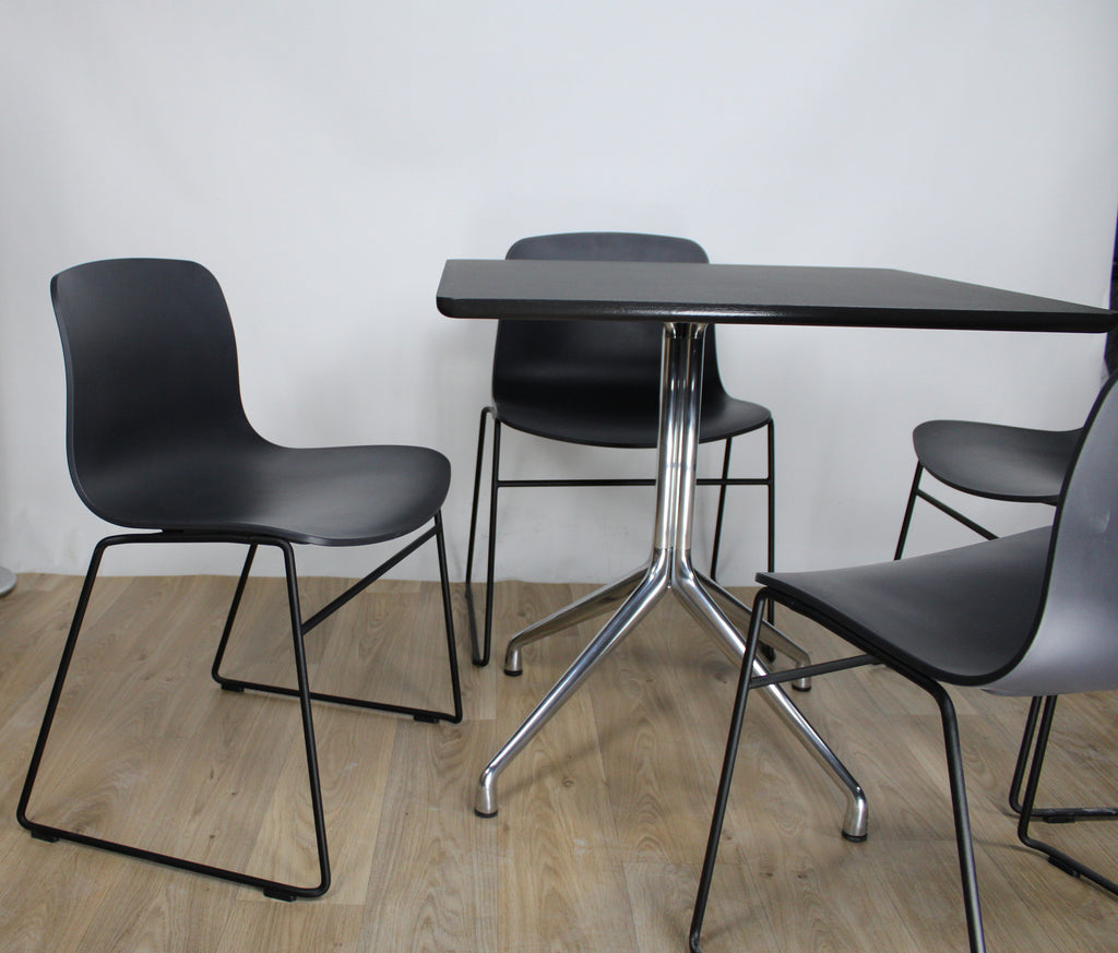 Table HAY "About a Table" AA15 Noir Carré par Hee Welling