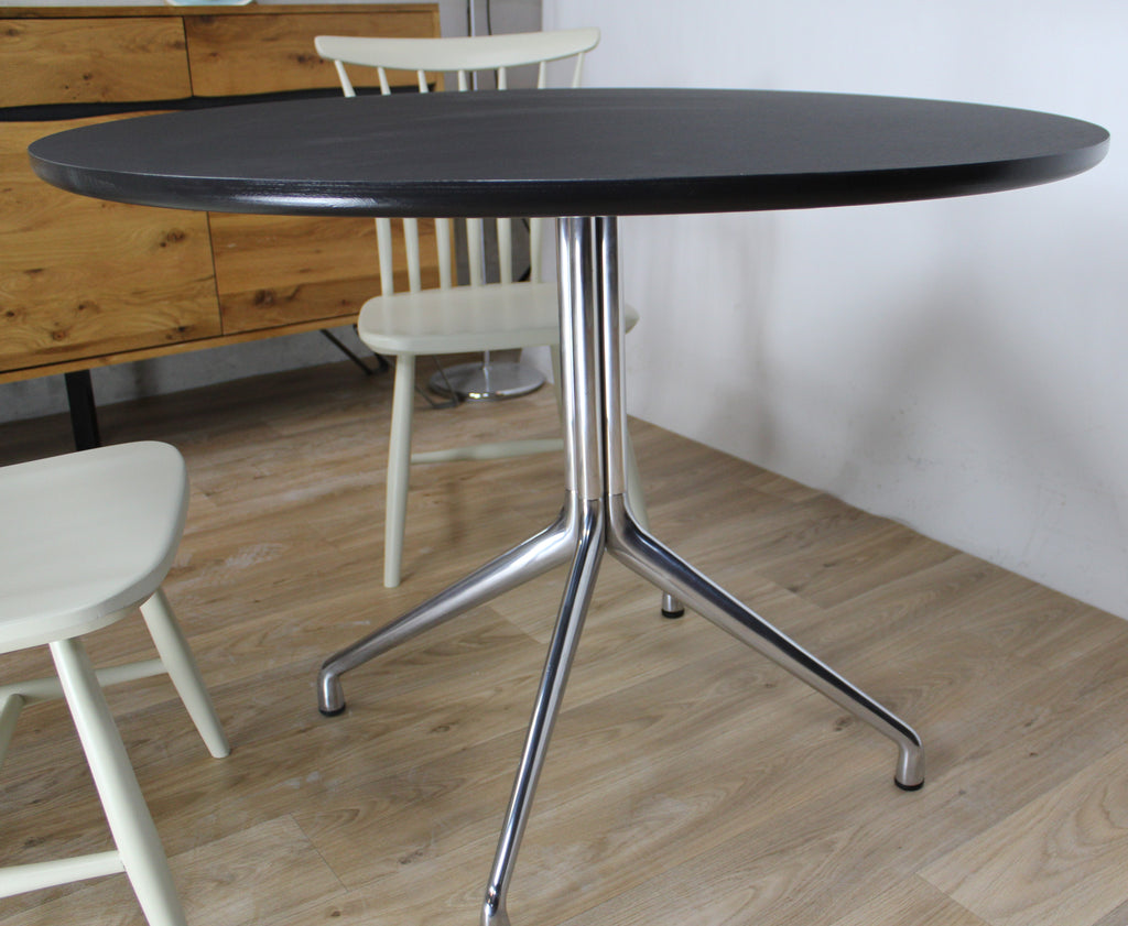Table HAY "About a Table" AA20 Ronde Noir par Hee Welling