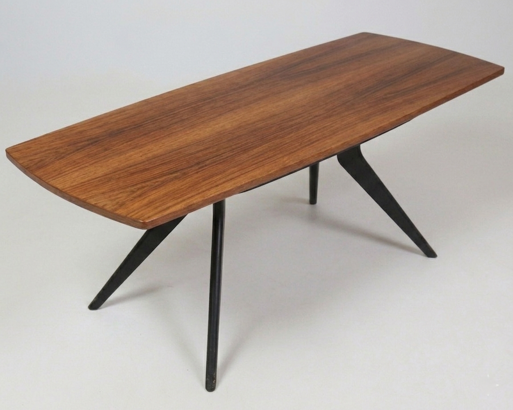 Table basse Scandinave vintage en teck et piètement noir - 142 cm - années 60