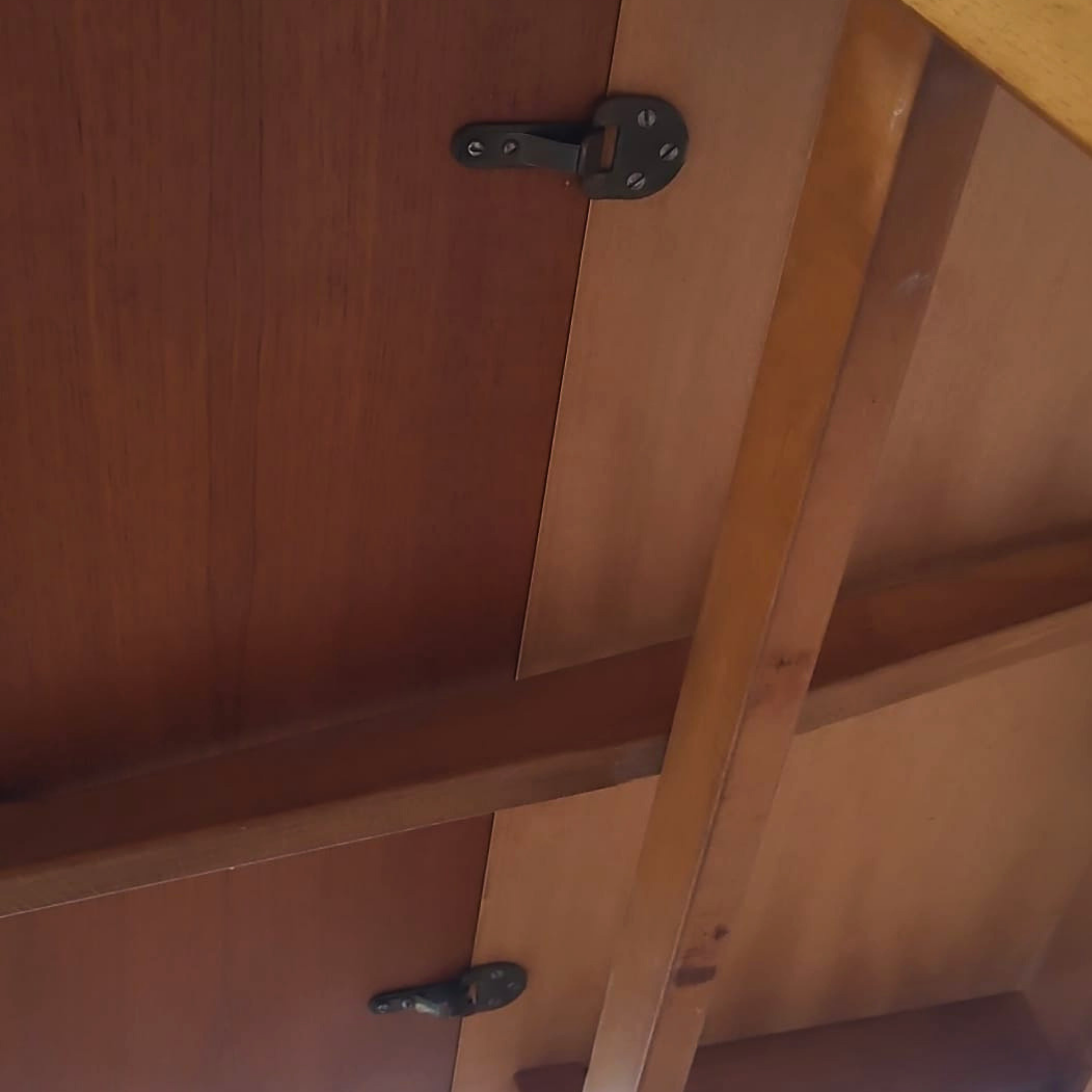 Table à manger scandinave vintage avec rallonge estampillée Garnas - Suède - années 60